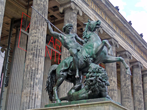 BERLÍN08 (054) Entrada al Museu Egipci